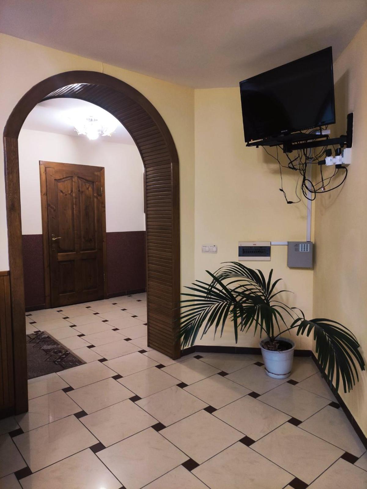 מוקצ'בה Hotel Delfin מראה חיצוני תמונה