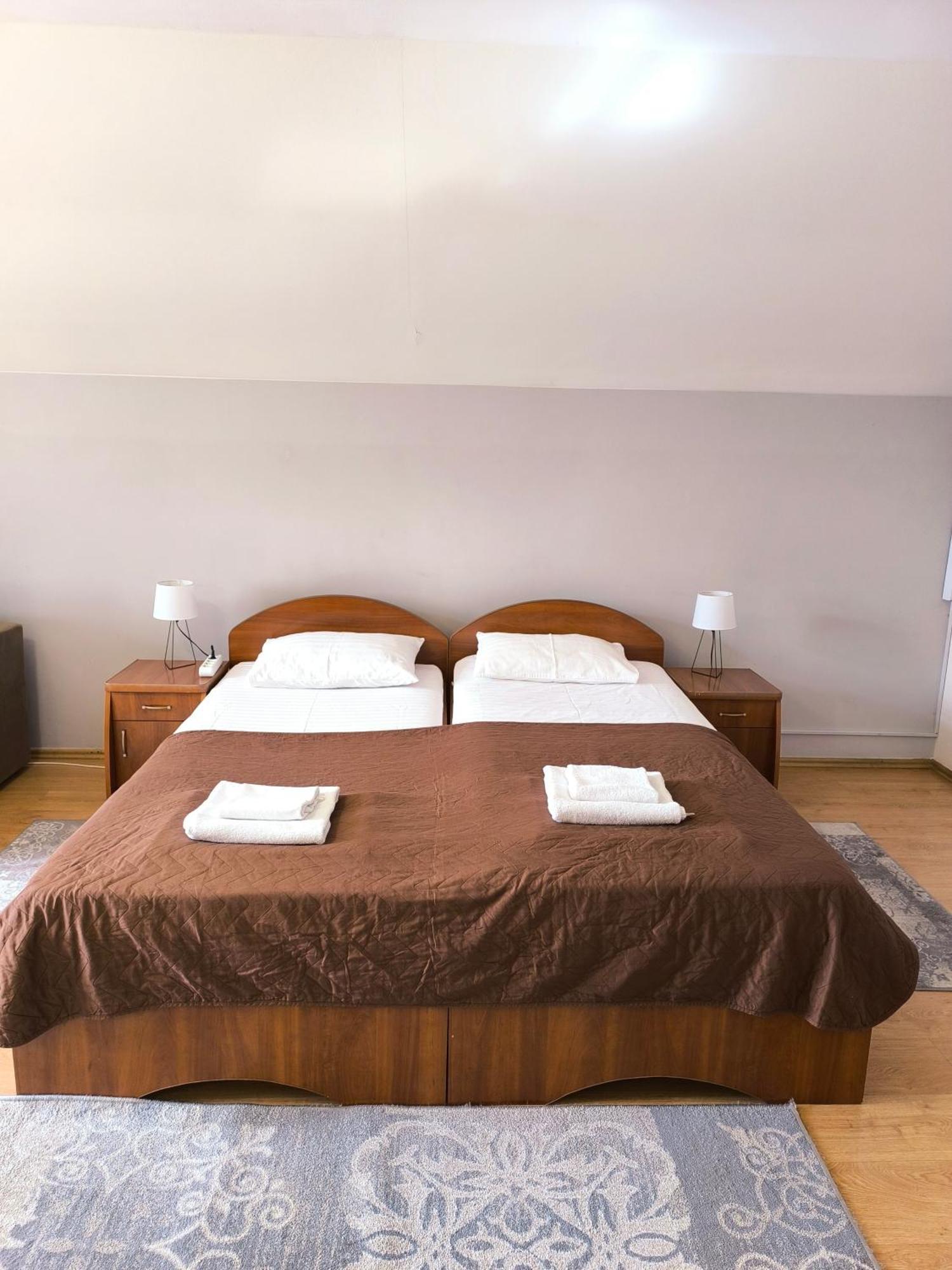 מוקצ'בה Hotel Delfin חדר תמונה